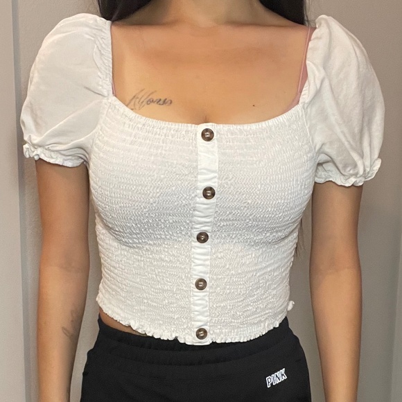 Crop top with buttons - Picture 1 of 5
